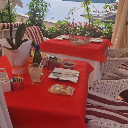 Hotel Villa Iulia Вентотене Екстер'єр фото