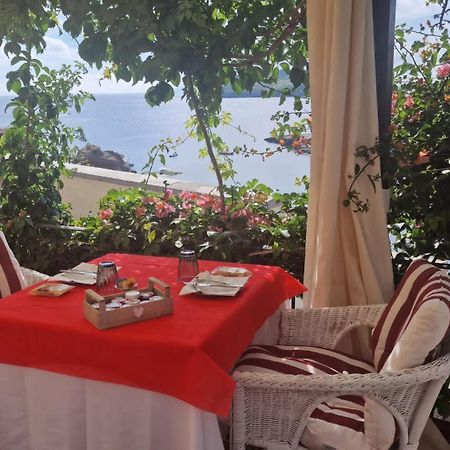 Hotel Villa Iulia Вентотене Екстер'єр фото
