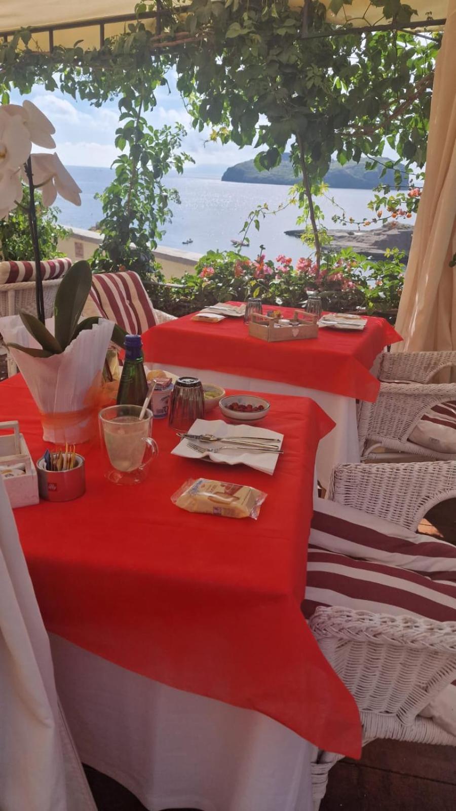 Hotel Villa Iulia Вентотене Екстер'єр фото