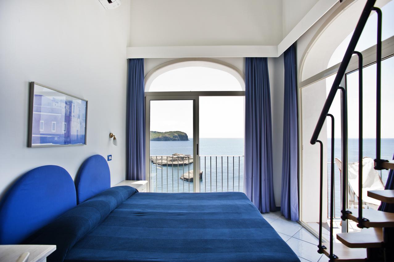 Hotel Villa Iulia Вентотене Екстер'єр фото